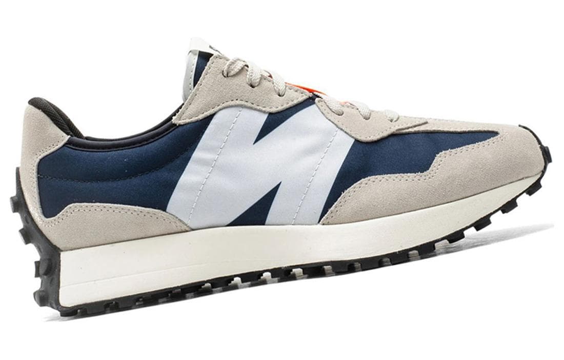 New Balance 327 Outerspace 3