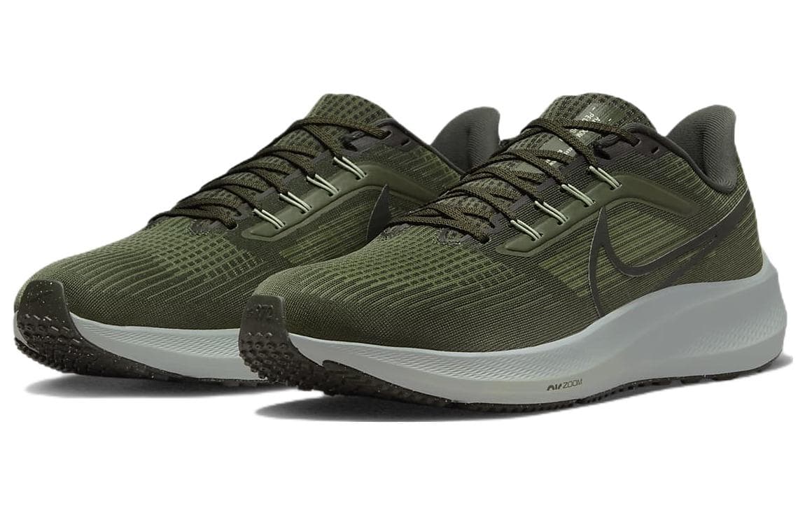 Nike 'Black' 5