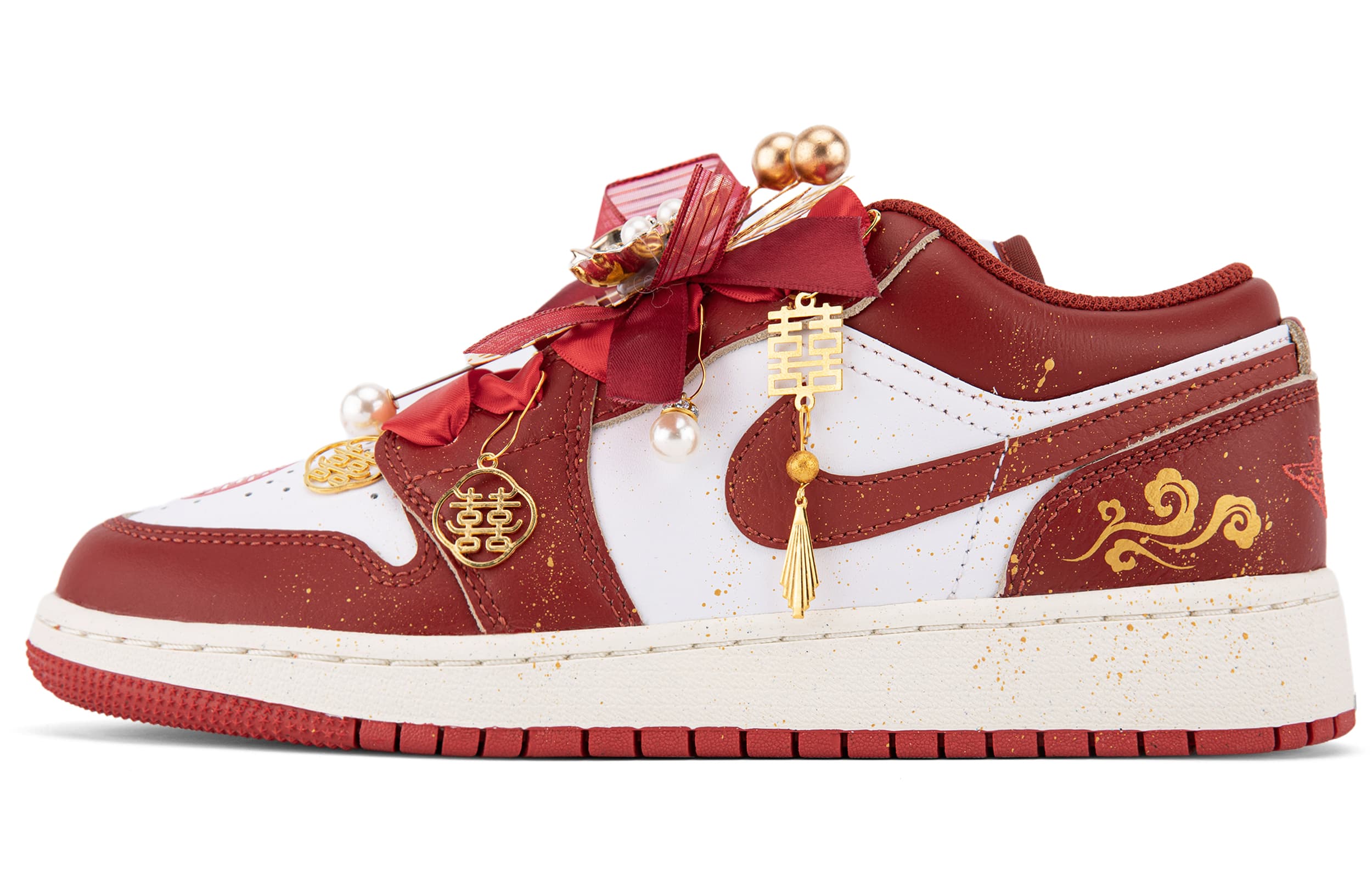 Jordan Air Jordan 1 Low Top Vintage Basketball Shoes Unisex, Gold And Red 3