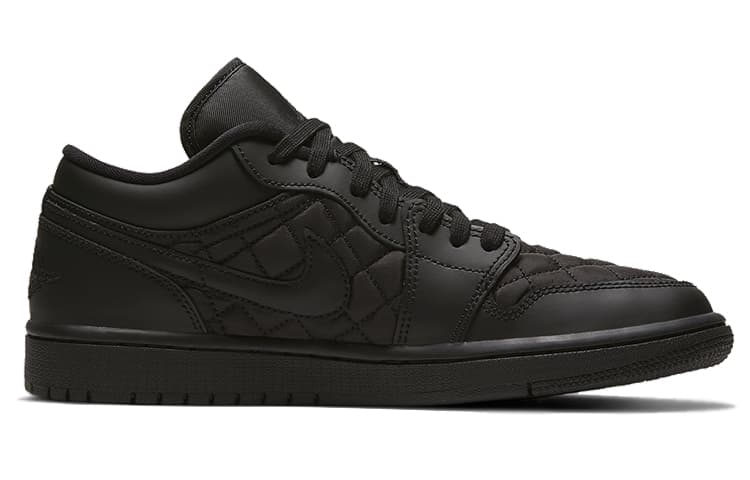 JORDAN 1 Low Triple Black Quilted Women's 4