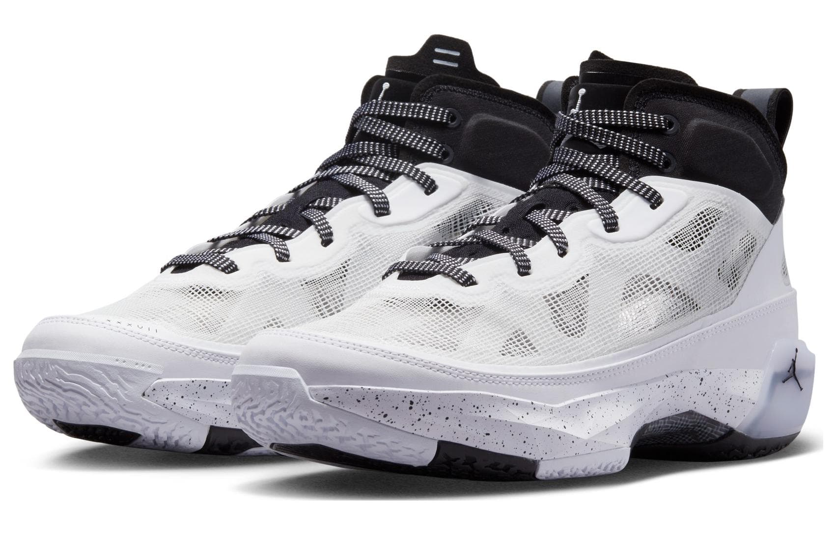 Air Jordan 37 PF "Oreo" 4