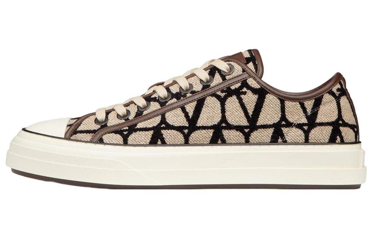 Valentino Low Top Stylish Skateboarding Shoes Men's Beige Black