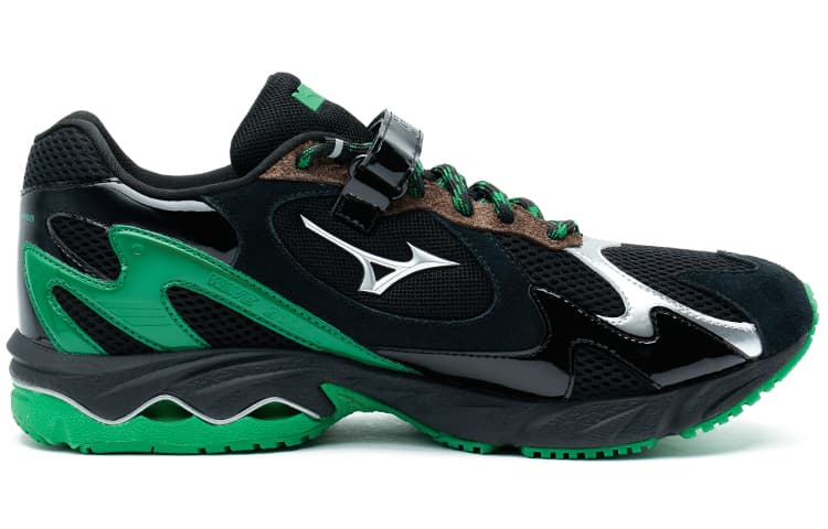 Mizuno X Randomevent Wave Rider 1 'Black Green Silver' 4