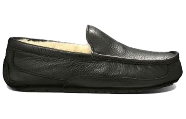 UGG Ascot 'Black' 3