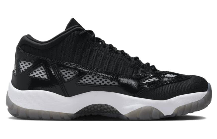 Jordan 11 Retro Low IE Craft Black White 4