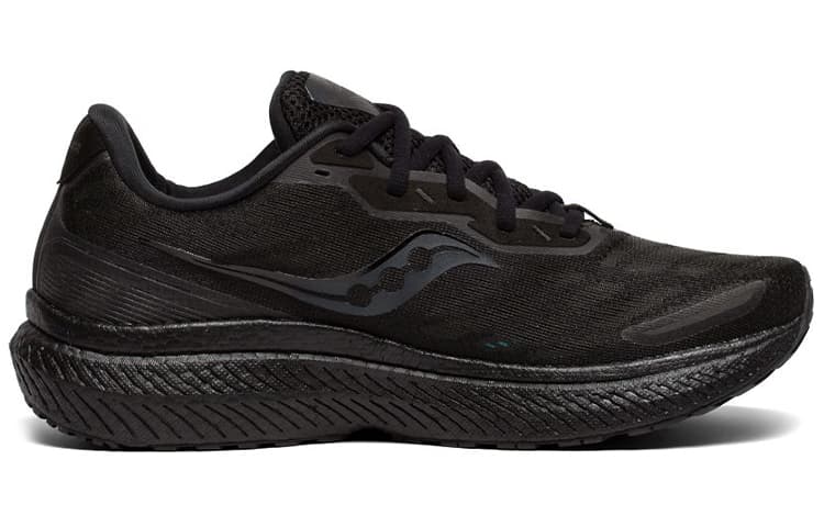 saucony Triumph 19 'Triple Black' 4