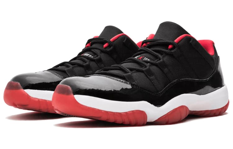 JORDAN 11 Retro Low Bred 3