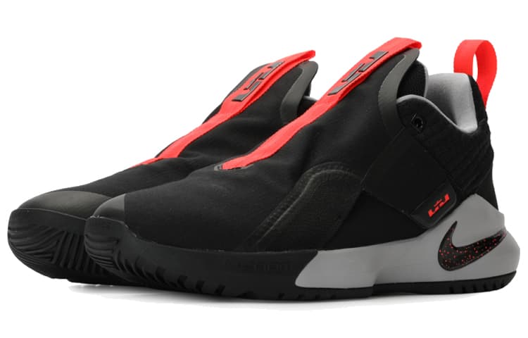 Nike Ambassador 11 Black Bright Crimson 6