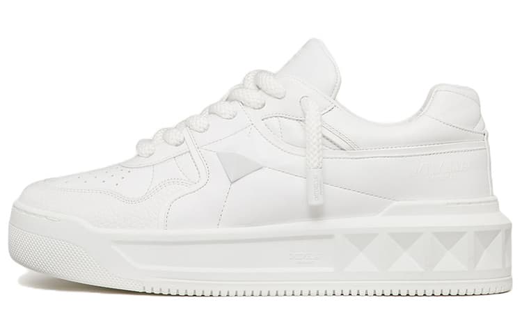 Valentino Garavani One Stud Lace Up Sneakers
