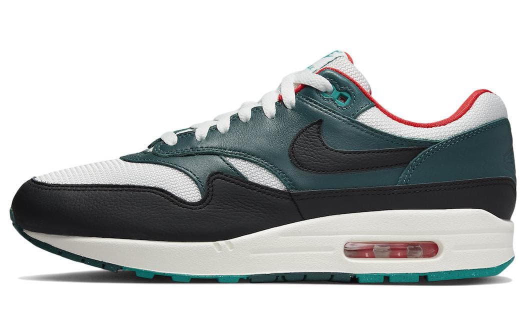 Nike Air Max 1 LeBron James Liverpool F.C. 2