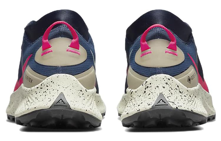 Nike Pegasus Trail 3 Gore Tex Obsidian Siren Red 6