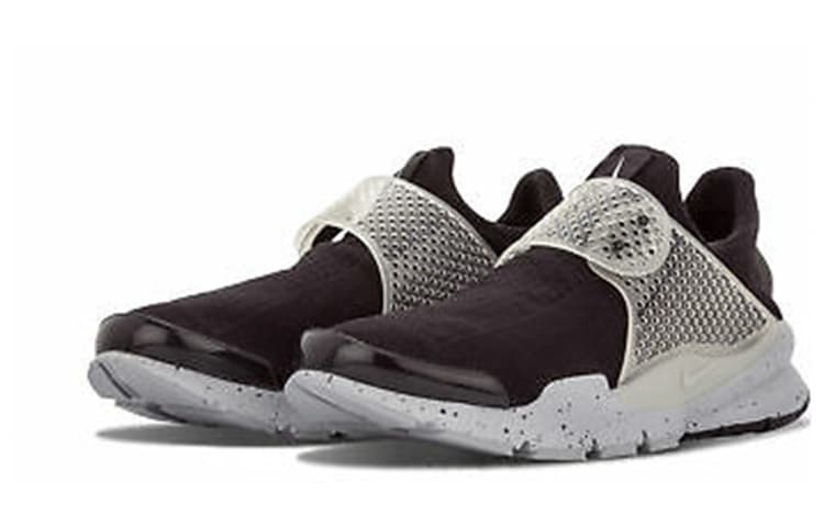 Nike Sock Dart Fragment Black Oreo 4