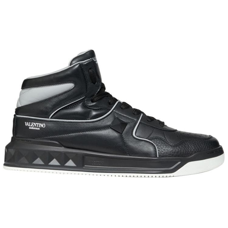 Valentino One Stud Stylish Skateboarding Shoes Men's Black 4