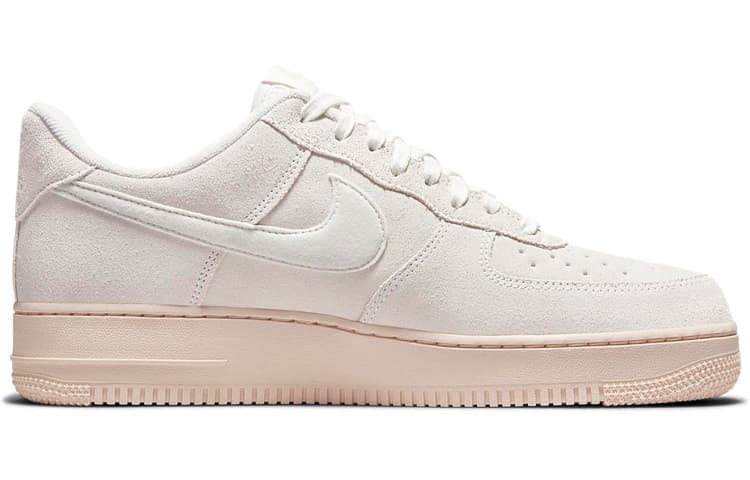 Nike Air Force 1 Low Winter Premium Summit White Suede 4