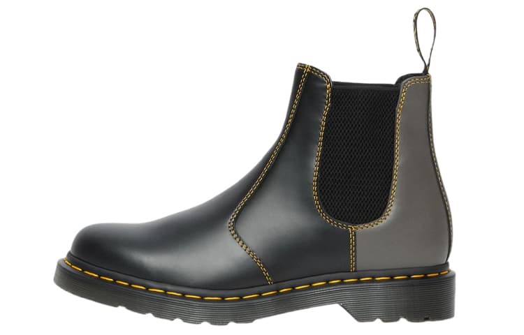 Dr.Martens 2976 Smooth Clash Leather Chelsea Boots 'Black' 2