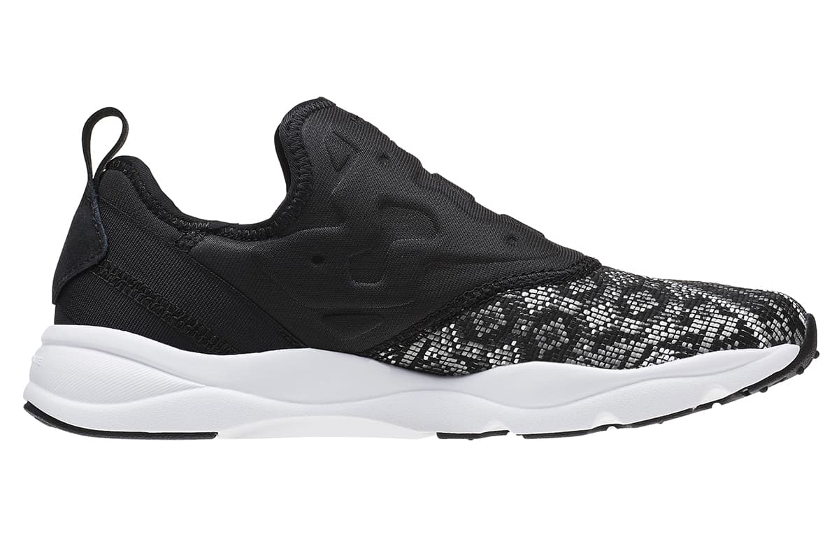 Reebok Furylite Slip On Gt Running Shoes Black/White Women's 4