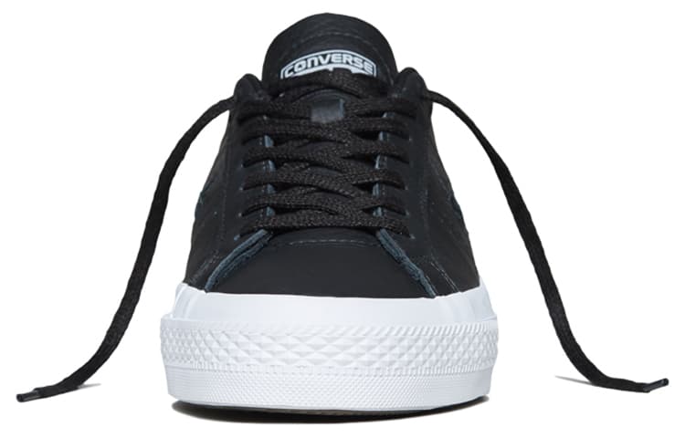 Converse Unisex One Star Leather Low Top Sneakers Black/White 5