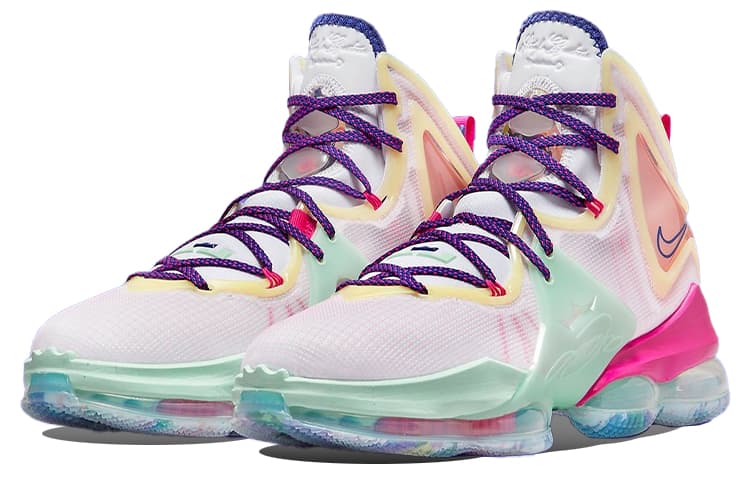 Nike Lebron 19 "Valentine's Day" 5