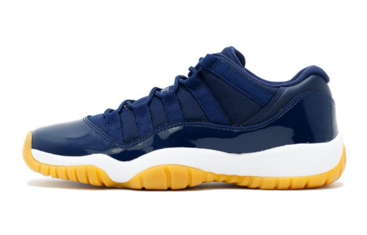 JORDAN 11 Retro Low Midnight Navy GS 2