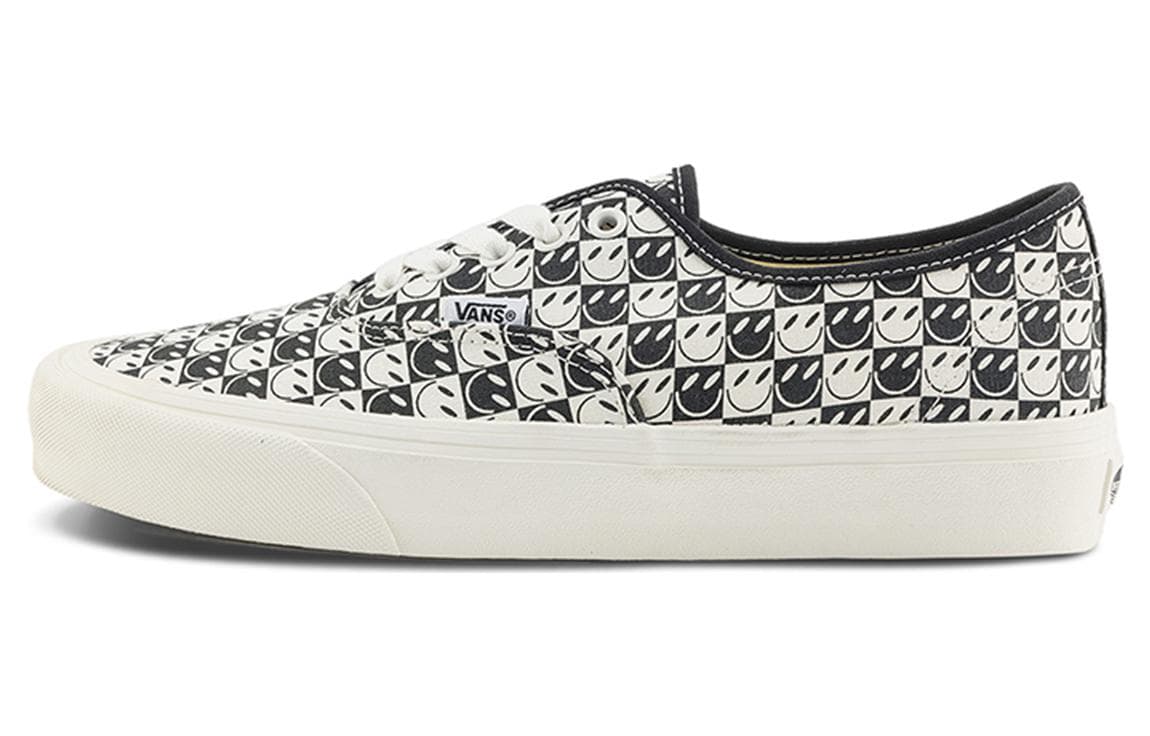 Vans Classic Checkerboard Slip On Shoe 'Black White' 2