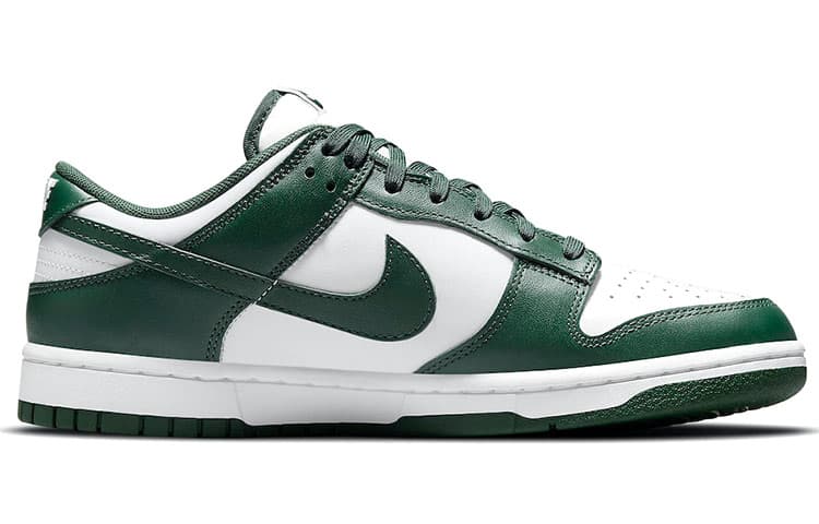 Nike Dunk Low Michigan State 3