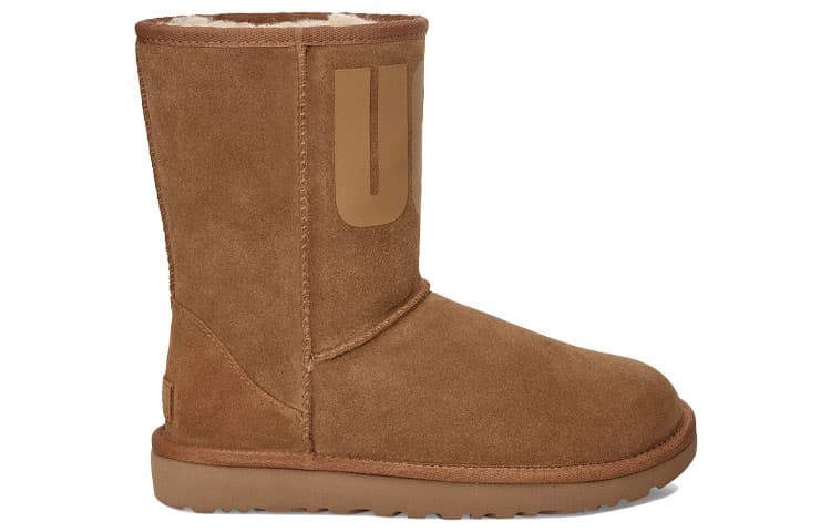 UGG Classic Short UGG Rubber Logo Fleece Lined Women's 3