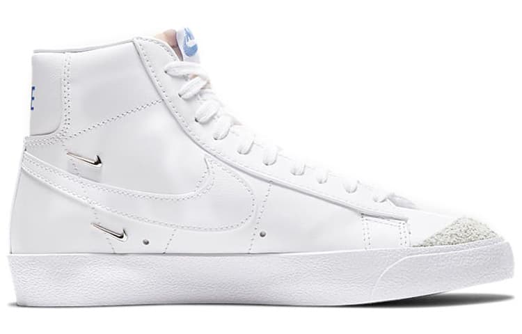Nike Blazer Mid 77 SE Sisterhood - White Metallic Silver Women's 4