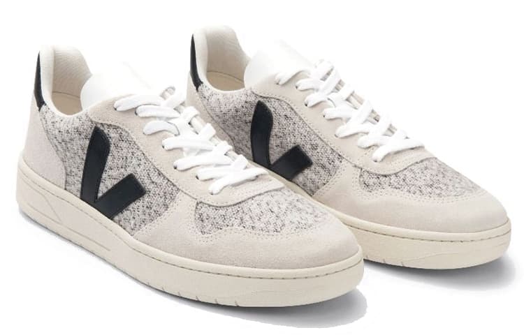 V 10 VEJA 'Snow Black' 5