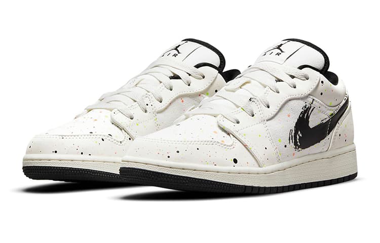 Jordan 1 Low SE Paint Splatter GS 5