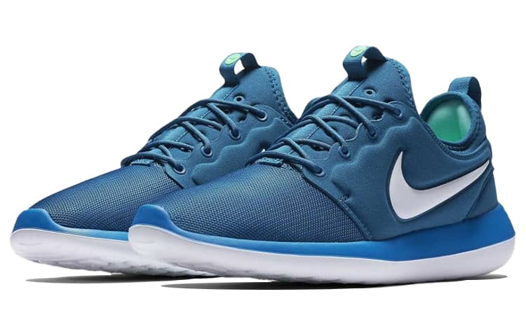 Nike Roshe Two Minimalistic Cozy Low Tops Retro Blue 6