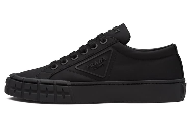 PRADA Wheel Re-Nylon Stylish Skateboarding Shoes Women's Black