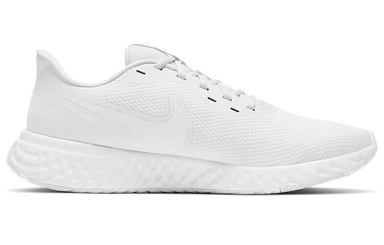 Nike Revolution 5 Triple White 4