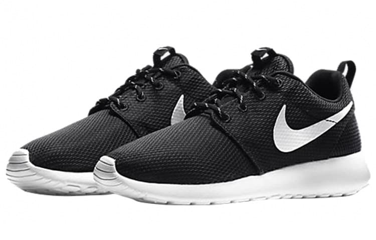 Nike Roshe One Black/Metallic Platinum White Women's 6