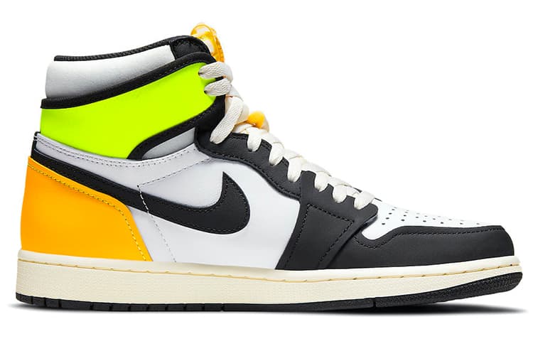 JORDAN 1 Retro High White Black Volt University Gold 3