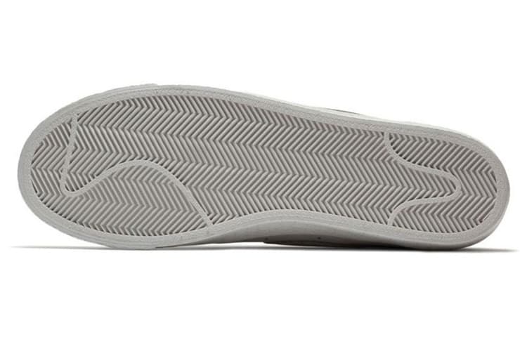 Nike Sb Blazer Low Decon Light Bone 5