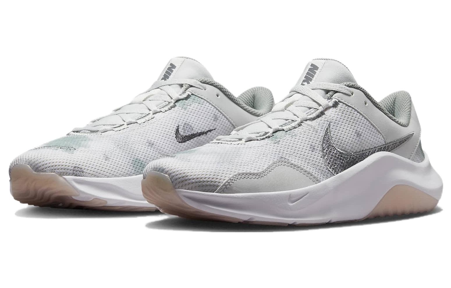 Nike Legend Essential 3 Next Nature Premium Women's 6