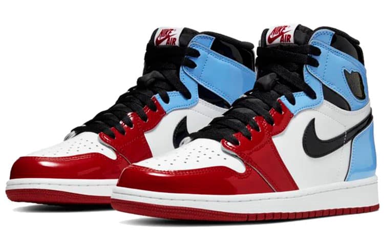JORDAN 1 Retro High Fearless Unc Chicago 5
