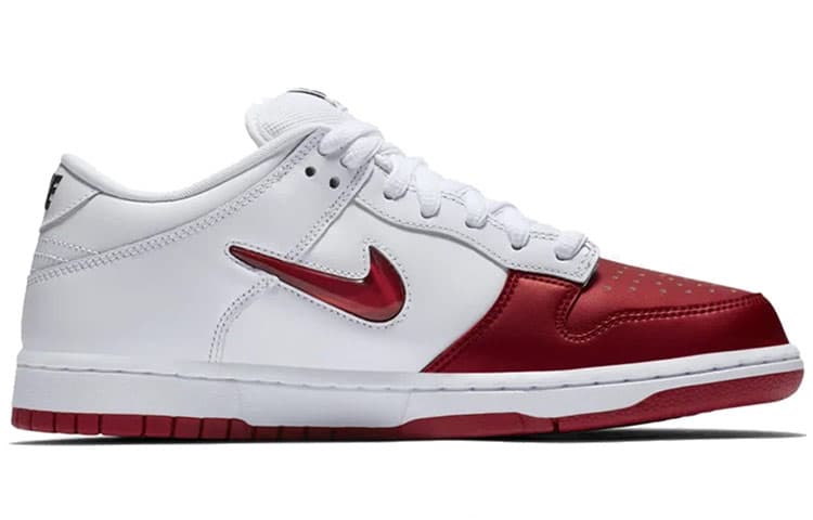 Nike Sb Dunk Low Supreme Jewel Swoosh Red 3