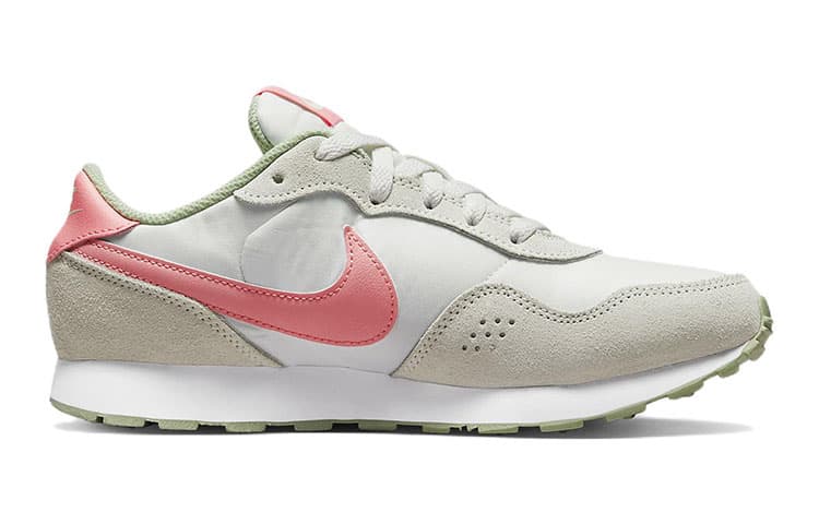 Nike MD Valiant GS 'White Pink Gaze' 4