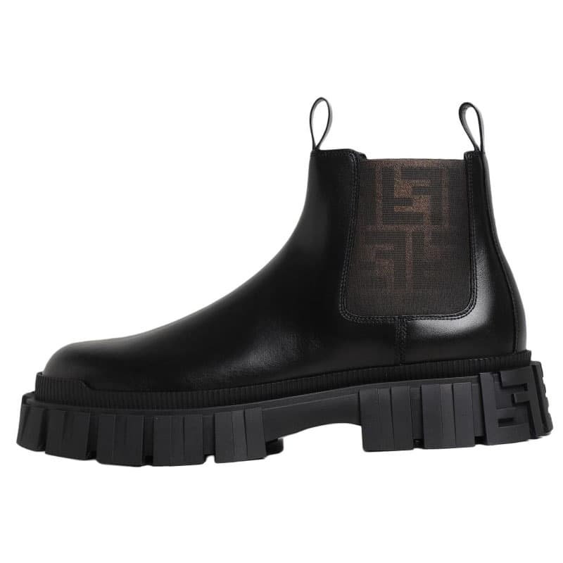 FENDI Logo Detailed Round Toe Ankle Boots 2