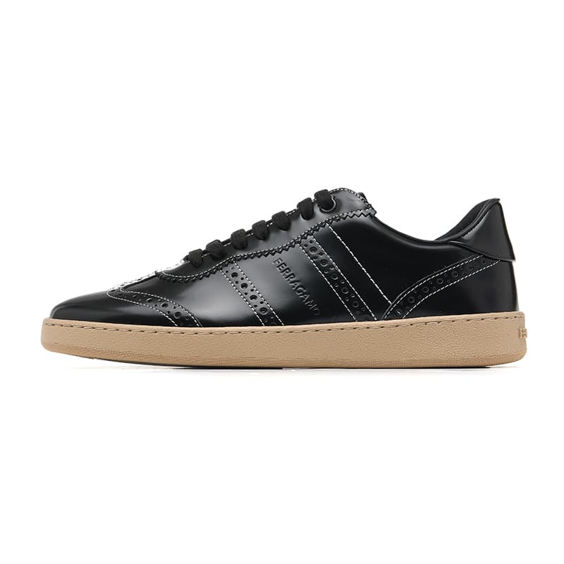FERRAGAMO Calfskin Leather Brogue Round Toe Lace-Up Low-Top Casual Shoes Men's Black