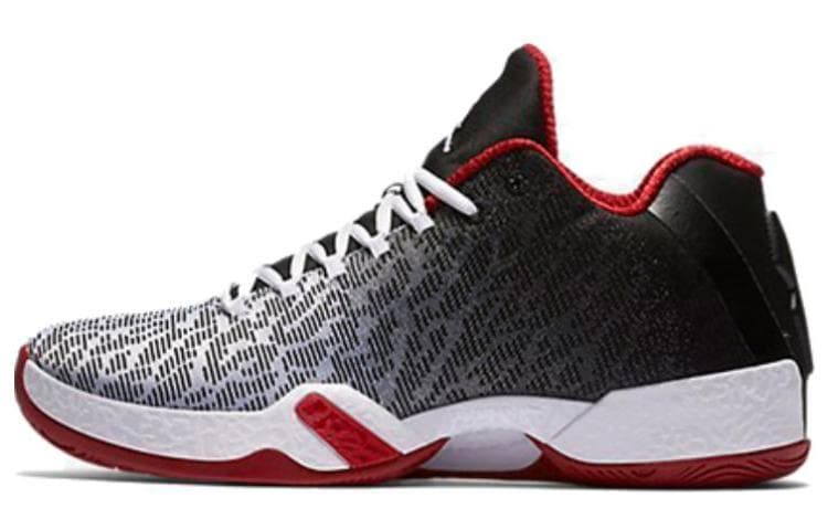 JORDAN XX9 Low Bulls 2