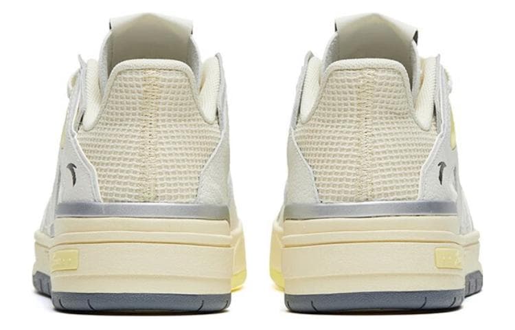 Anta Flame 4.0 Anti-Slip Wear-Resistant Low-Top Skateboard Shoes Men's Ivory White 6