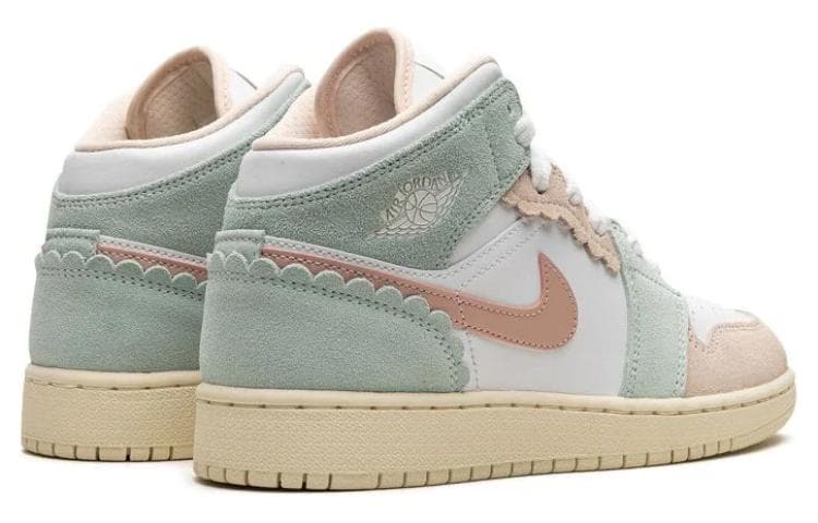 Jordan 1 Mid SE Pink Oxford GS 6