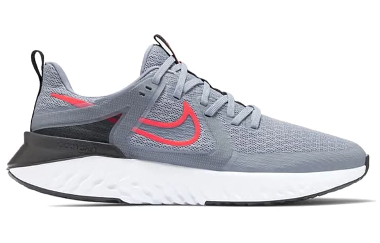 Nike Legend React 2 Obsidian Mist Laser Crimson 4