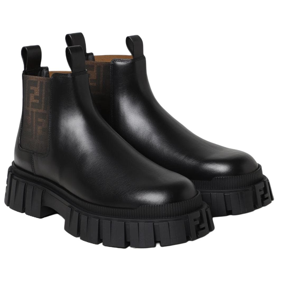 FENDI Logo Detailed Round Toe Ankle Boots 5