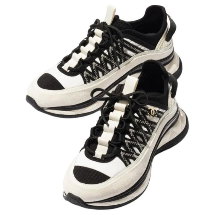CHANEL Low-Top Casual Shoes Women's White 5