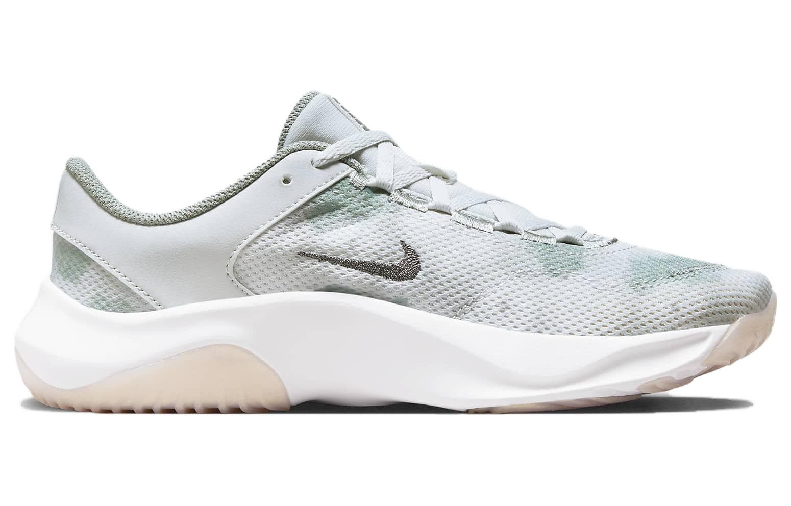 Nike Legend Essential 3 Next Nature Premium Women's 4