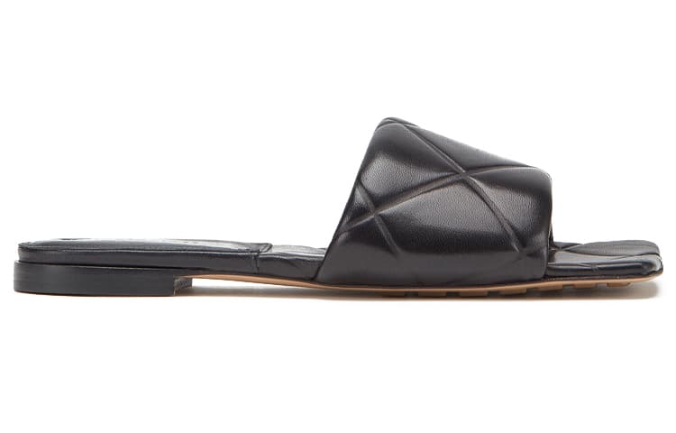 Bottega Veneta Lido Stylish Sandals Women's Black 3