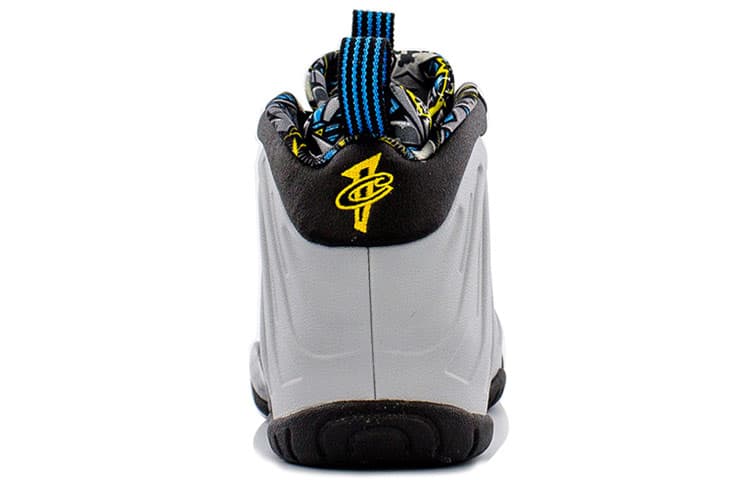 Nike Air Foamposite One Graffiti GS 5